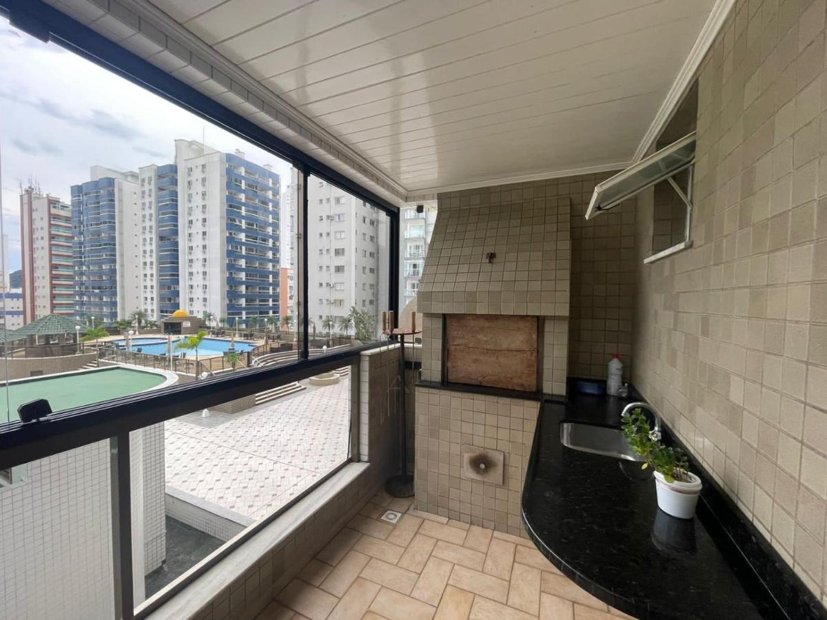 Apto A 30M Da Praia Sobre Shopping Atlantico Balneário Camboriú Екстериор снимка